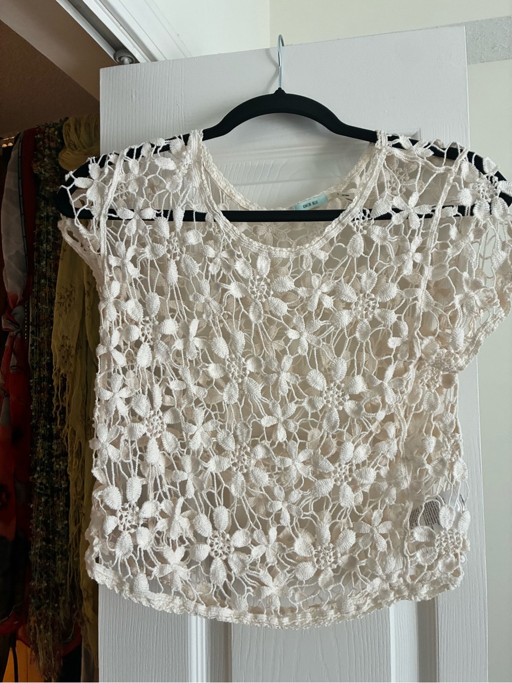 Kimchi Blue Cream Crochet Floral Short Sleeve Camisole